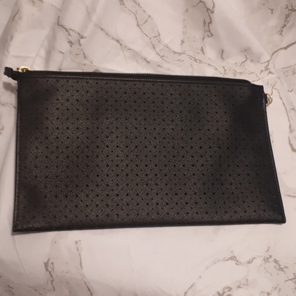 ā¼ļø Roots 73 Black Slim Zippered Clutch - Picture 4 of 7